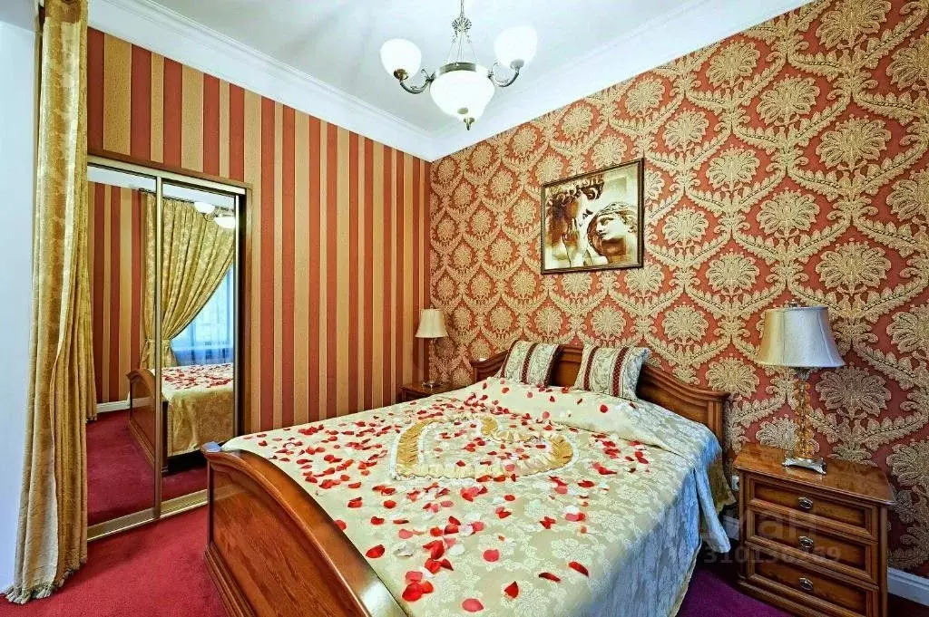 Комната Санкт-Петербург ул. Радищева, 24 (37.0 м) - Фото 0