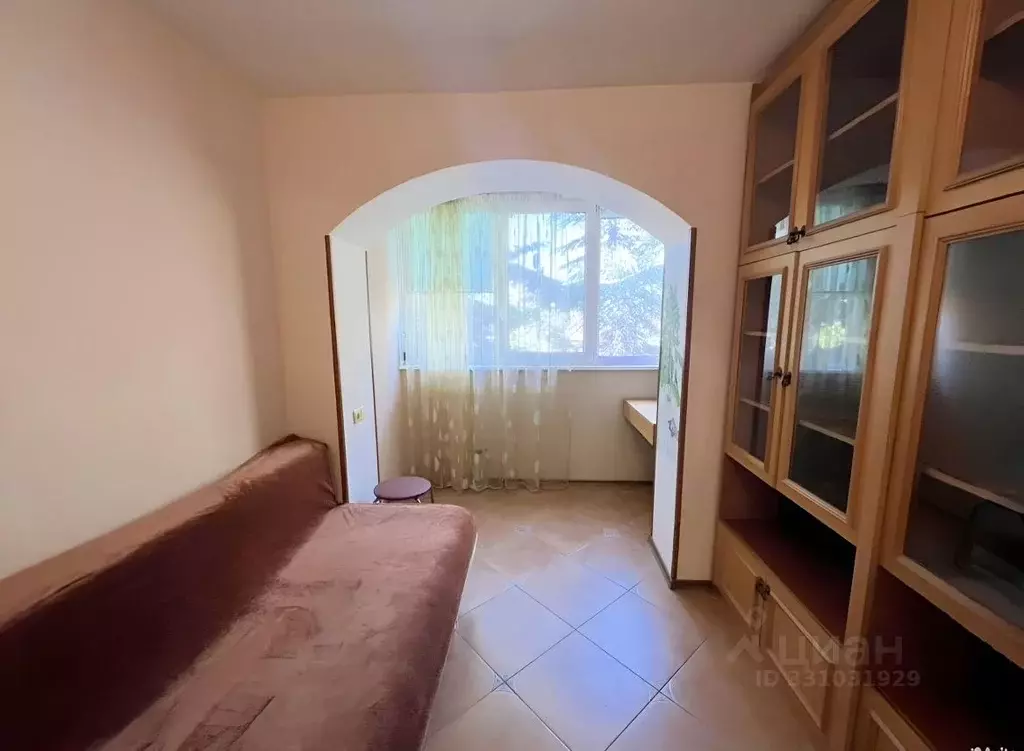 3-к кв. Крым, Алушта ул. Октябрьская, 33 (56.0 м) - Фото 1