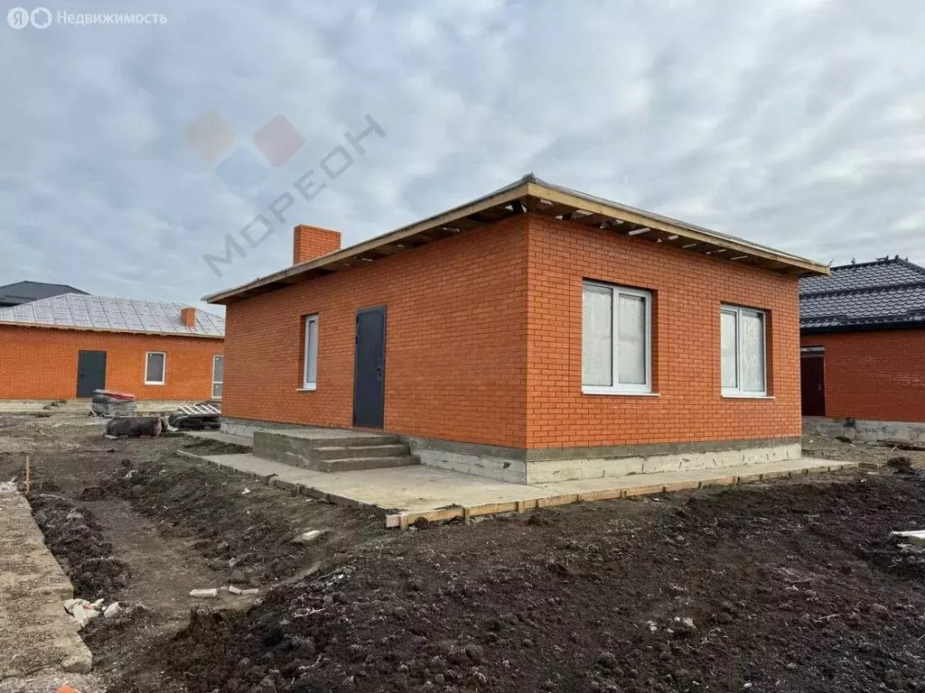 Дом в аул Тахтамукай, Юбилейная улица, 34 (100 м) - Фото 2