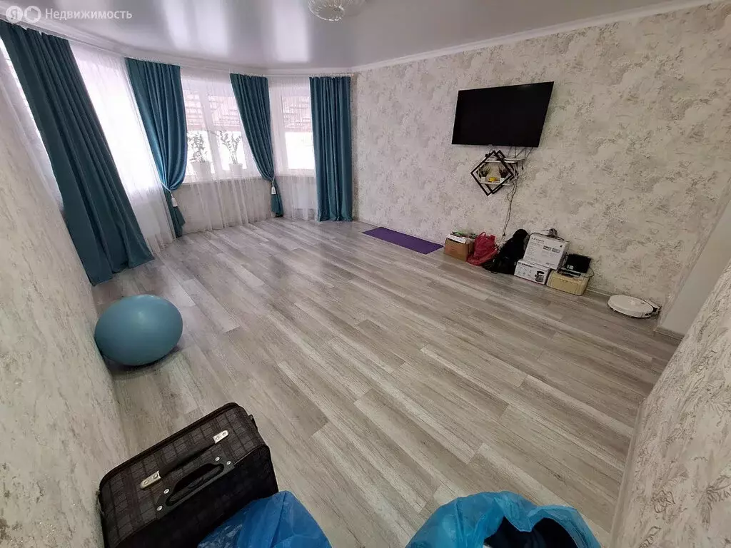 Дом в Туймазинский район, Тюменяковский сельсовет, село Райманово (181 ... - Фото 2