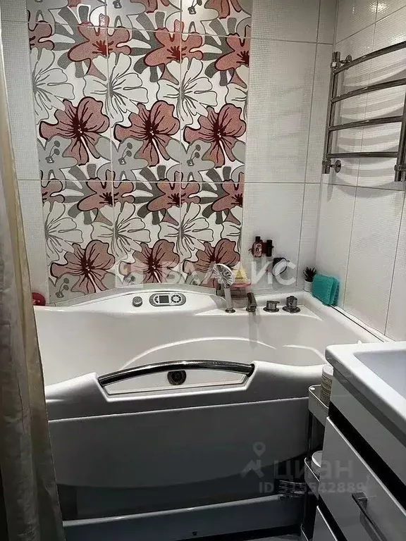 3-к кв. Алтайский край, Бийск Ударная ул., 31 (64.0 м) - Фото 1