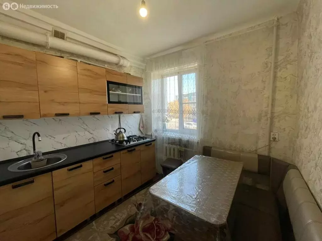 Квартира-студия: Астрахань, Боевая улица, 62 (43.5 м) - Фото 1