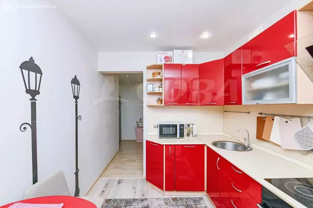 3-комнатная квартира: Тюмень, улица Евгения Богдановича, 10 (73 м) - Фото 1