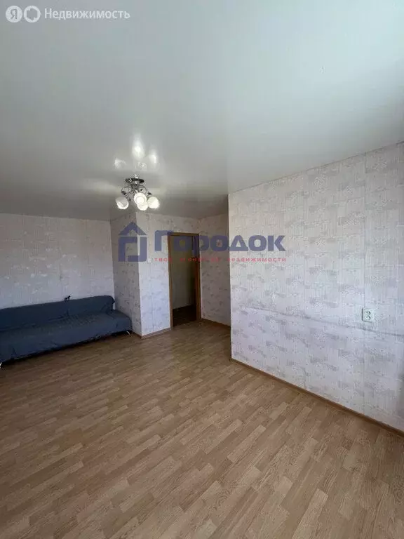 1-комнатная квартира: Каменск-Уральский, улица Мичурина, 24 (31.1 м) - Фото 0