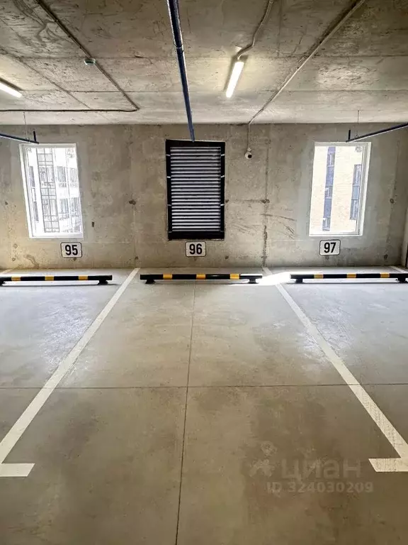 Гараж в Санкт-Петербург наб. Реки Каменки, 11к1 (13 м) - Фото 2