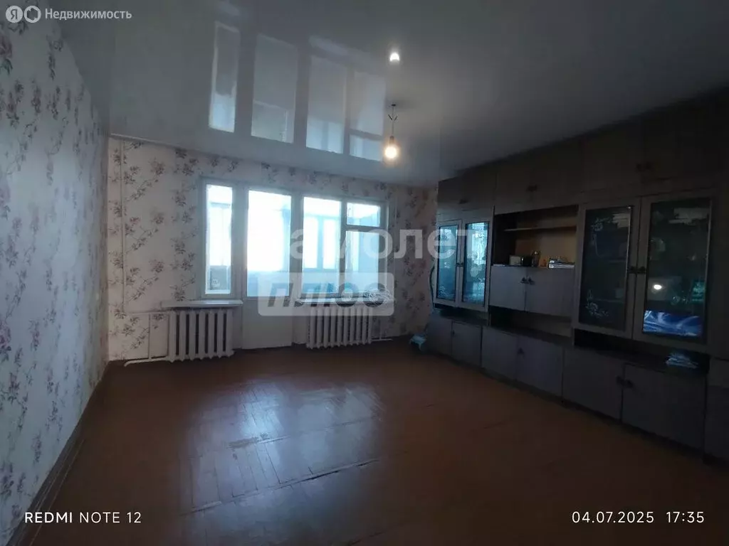 3-комнатная квартира: Моревка, улица Победы, 17 (58.1 м) - Фото 0