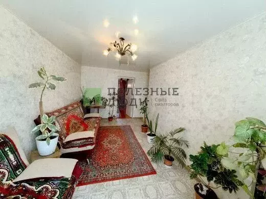 3-к. квартира, 58 м, 1/2 эт. - Фото 1