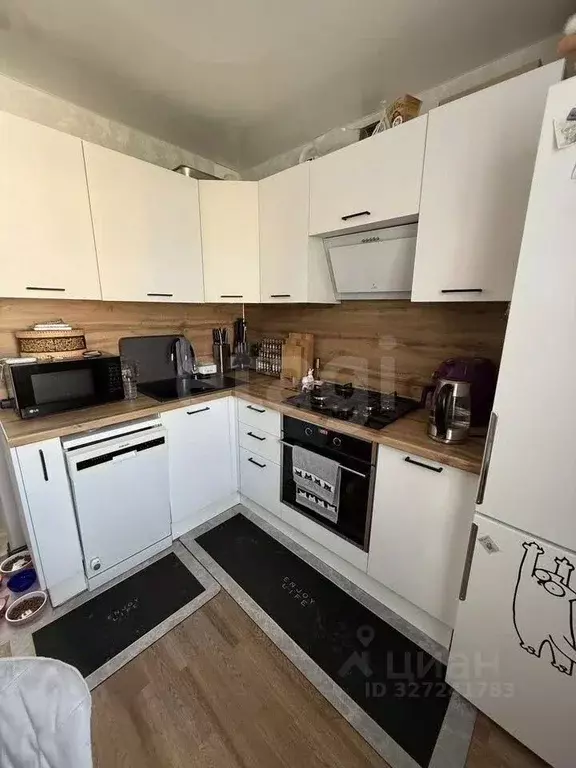 3-к кв. Ямало-Ненецкий АО, Новый Уренгой Дружба мкр, 1/4 (68.0 м) - Фото 1