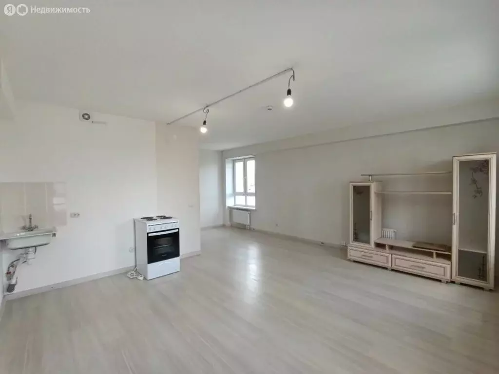 Квартира-студия: Киров, улица Энтузиастов, 54 (31.6 м) - Фото 1