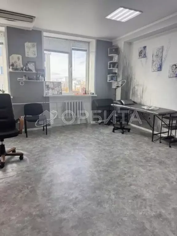 Помещение свободного назначения в Тюменская область, Тюмень ул. ... - Фото 1