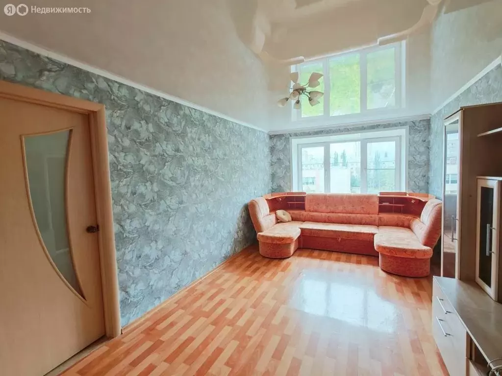 3-комнатная квартира: Казань, улица Лейтенанта Красикова, 18 (60.6 м) - Фото 2