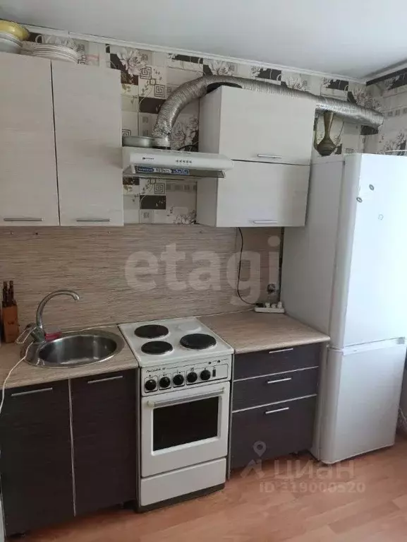 1-к кв. Белгородская область, Старый Оскол Интернациональный мкр, 14 ... - Фото 0
