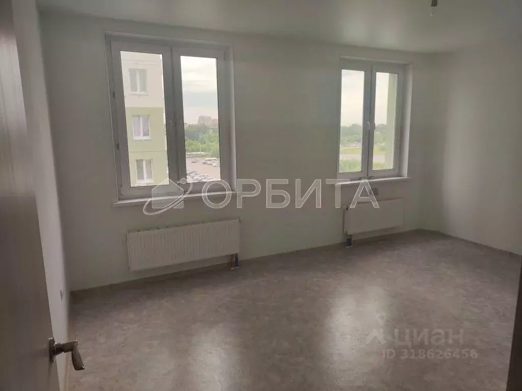 3-к кв. Тюменская область, Тюмень ул. Героев Космоса, 17 (73.5 м) - Фото 0