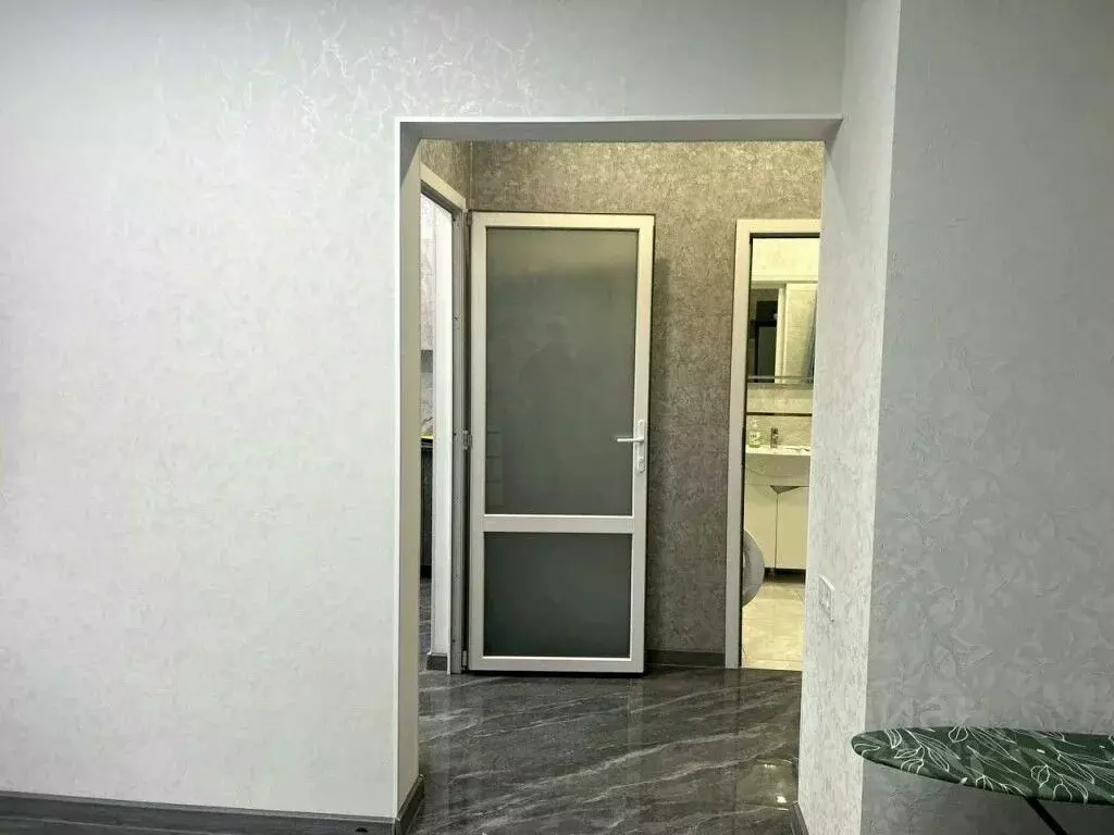 1-к кв. Крым, Симферопольский район, с. Мирное ул. Крымской Весны, ... - Фото 1