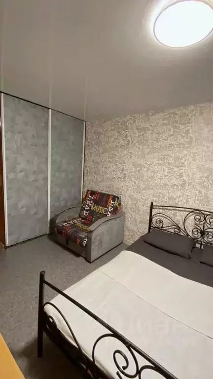 2-к кв. Татарстан, Казань ул. Зинина, 41 (42.0 м) - Фото 2