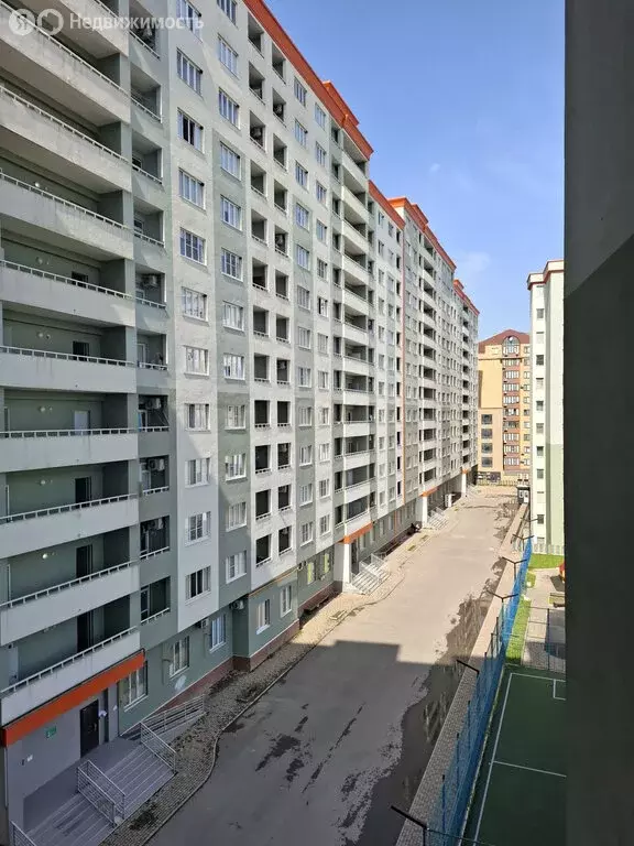2-комнатная квартира: Дербент, улица Сальмана, 102 (72 м) - Фото 1