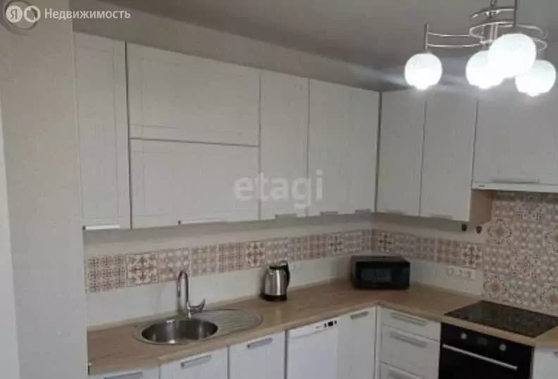 2-комнатная квартира: Калининград, Орудийная улица, 32Б (69.5 м) - Фото 1