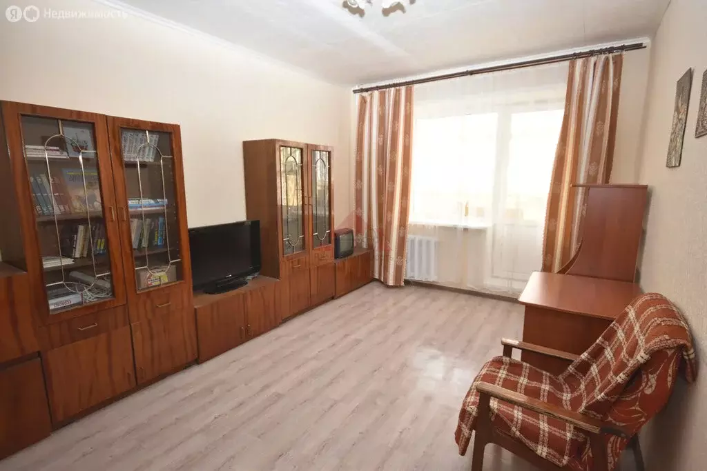 1-комнатная квартира: Кольчугино, улица Ломако, 6 (37.8 м) - Фото 0