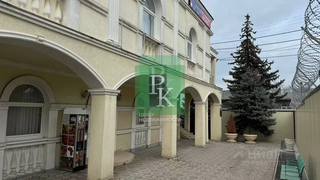 Помещение свободного назначения в Севастополь ул. Хрусталева, 44Б (174 ... - Фото 2
