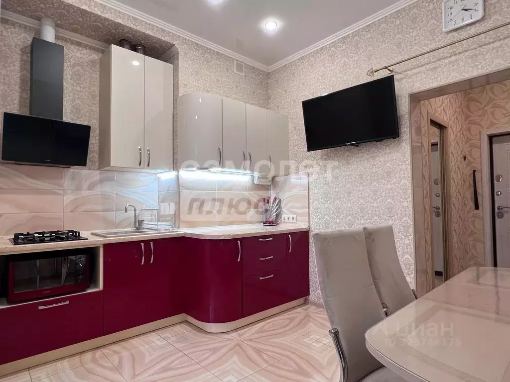 1-к кв. Краснодарский край, Геленджик Крымская ул., 19к1 (42.7 м) - Фото 2