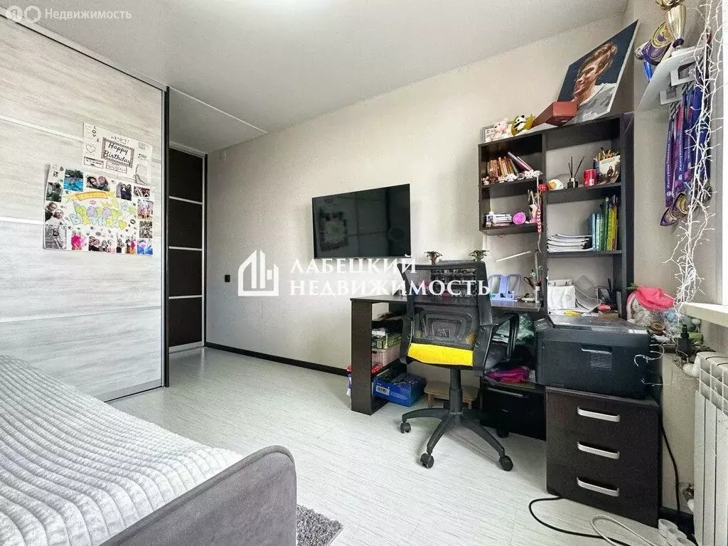 3-комнатная квартира: Самара, проспект Кирова, 379 (61.2 м) - Фото 2