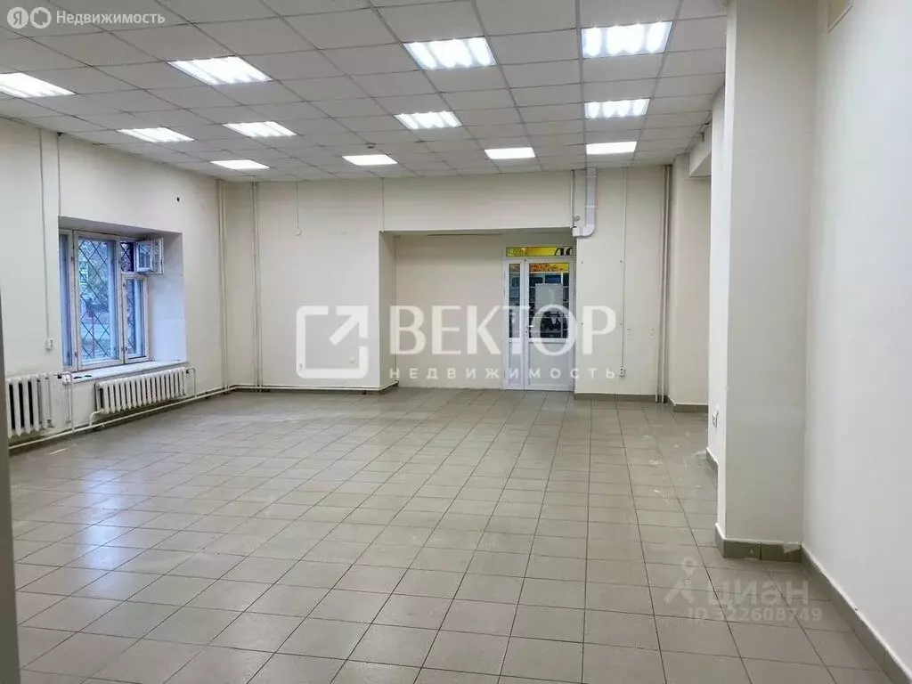 Торговая площадь (121 м) - Фото 1