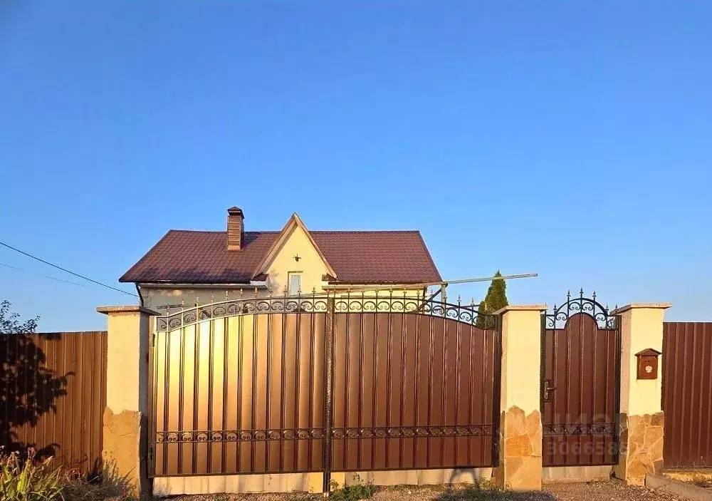 Дом в Белгородская область, Белгородский район, Тавровское с/пос, с. ... - Фото 1