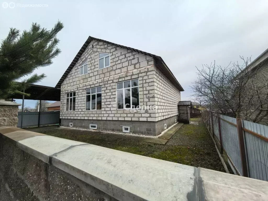 Дом в Луховицы, микрорайон Молодёжный, Янтарная улица, 26 (230 м) - Фото 1