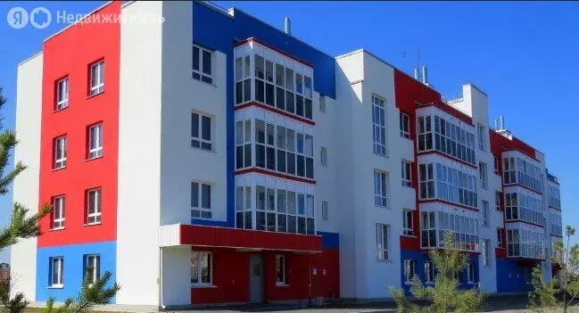 2-комнатная квартира: Тюмень, улица Павла Шарова, 8 (70.4 м) - Фото 1