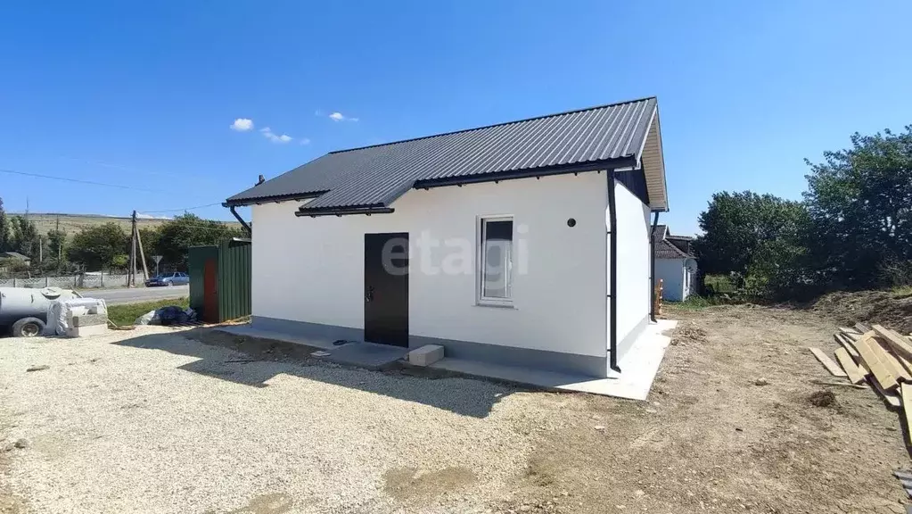 Дом в Крым, Белогорский район, с. Вишенное ул. Валентины Хребтовой (49 ... - Фото 0