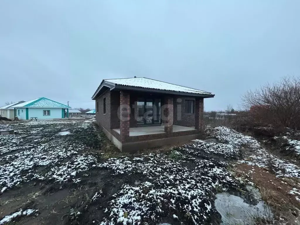 Дом в Башкортостан, Уфимский район, Дмитриевский сельсовет, д. ... - Фото 1