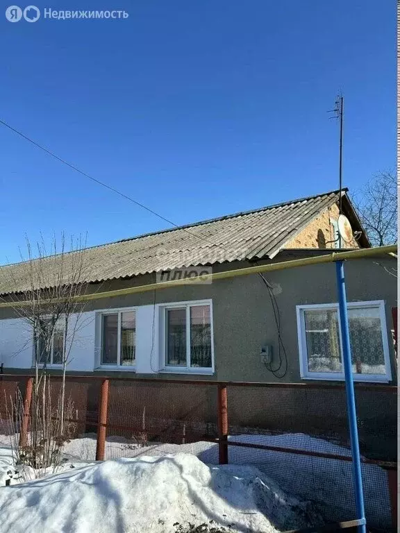 Дом в Курская область, муниципальное образование Пристень, рабочий ... - Фото 1
