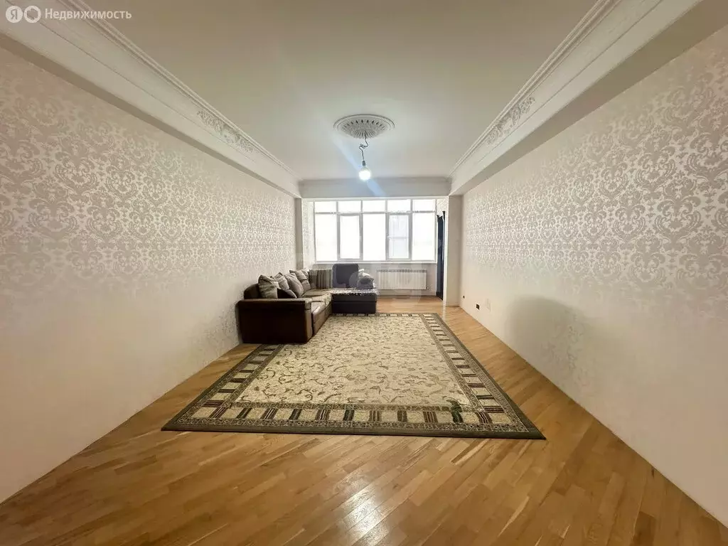 3-комнатная квартира: Махачкала, улица Даниялова, 95 (94 м) - Фото 2