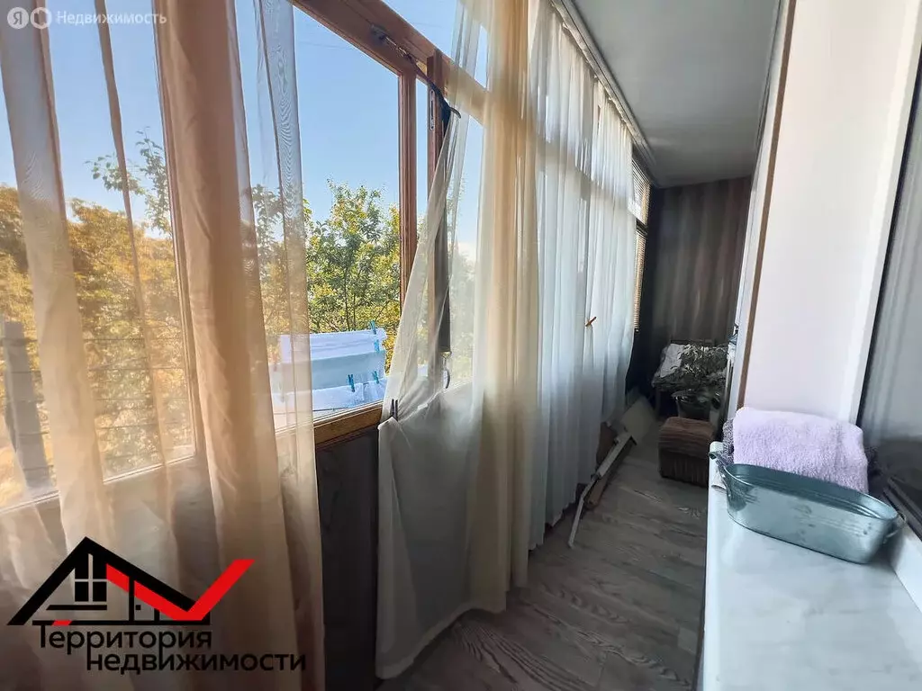 3-комнатная квартира: Севастополь, улица Адмирала Юмашева, 3 (69.4 м) - Фото 2
