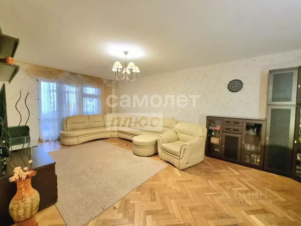 4-к кв. Калужская область, Малоярославец ул. Российских Газовиков, 23 ... - Фото 1