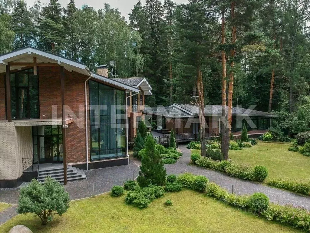Коттедж в Московская область, Королев Пролетарская ул., 17А (425 м) - Фото 1