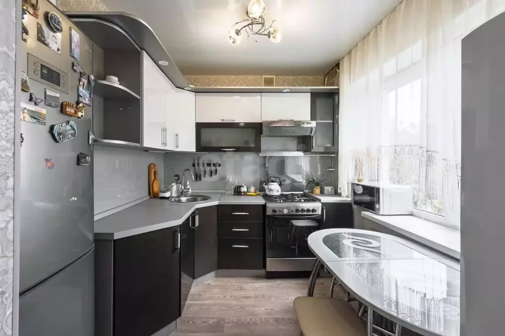 3-к кв. Ульяновская область, Ульяновск ул. Минаева, 6 (48.1 м) - Фото 1