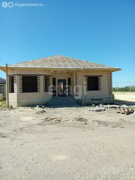 Дом в Михайловск, улица Анатолия Папанова (180 м) - Фото 1