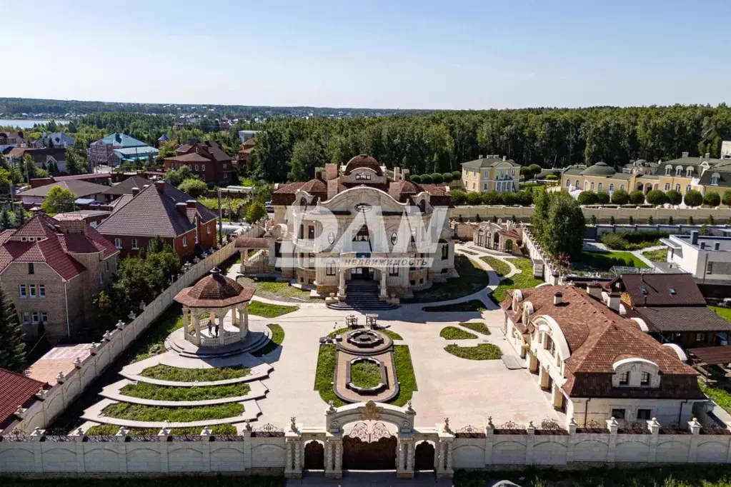 Дом в Челябинская область, Челябинск ул. Вересковая, 5 (1736 м) - Фото 1