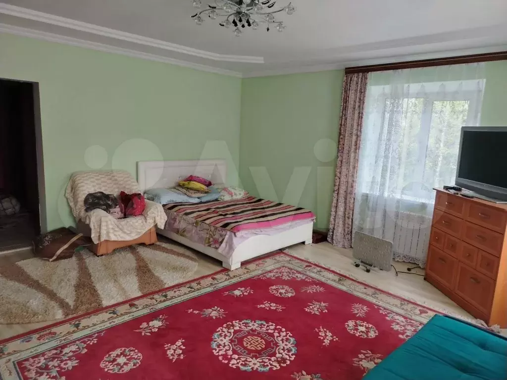 Комната 25 м, 1/2 эт. - Фото 0