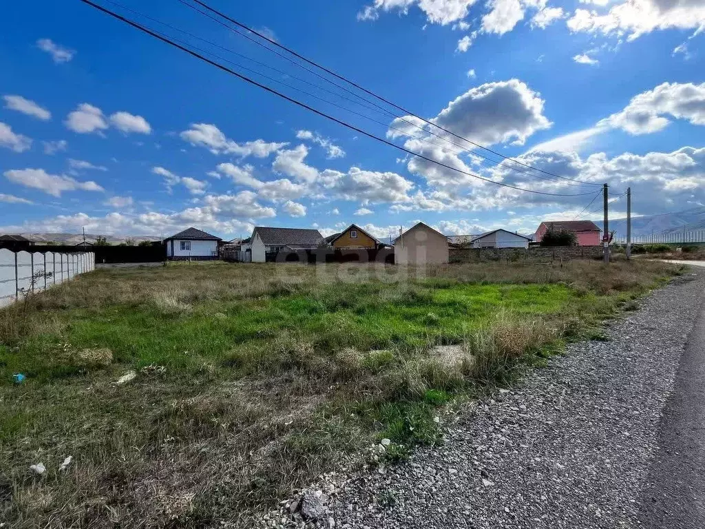 Участок в Крым, Симферопольский район, Добровское с/пос, с. Заречное ... - Фото 2