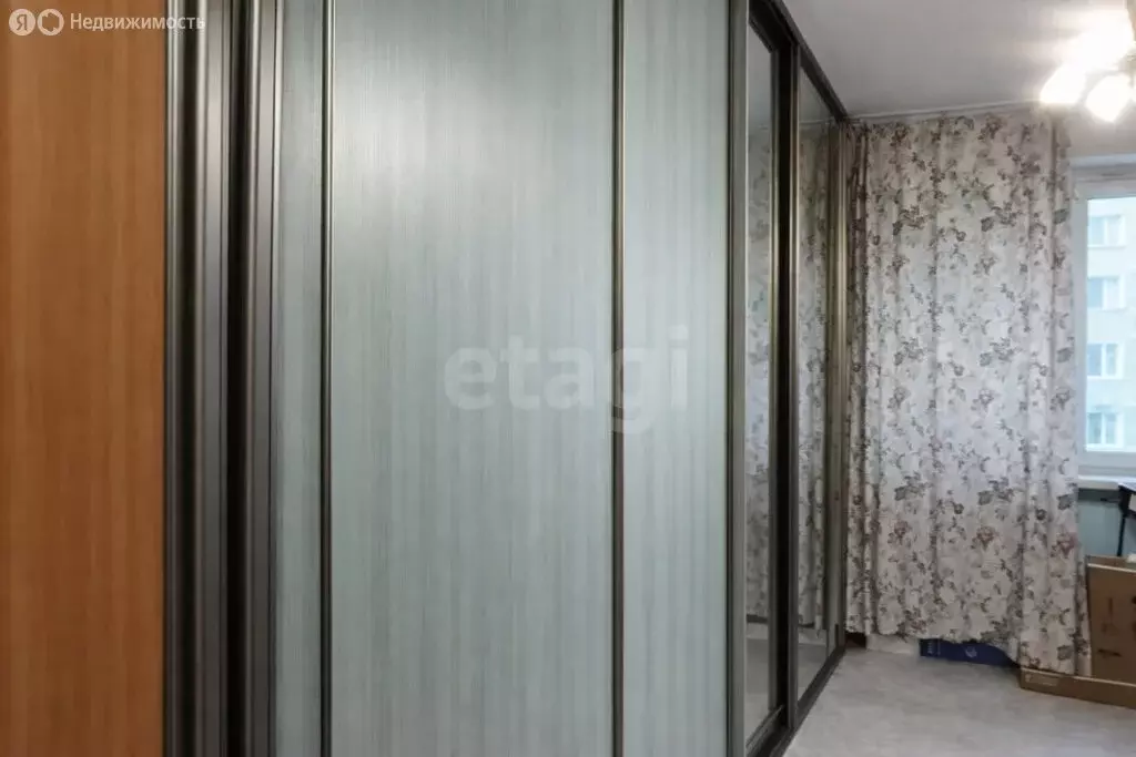 2-комнатная квартира: Тюмень, улица Радищева, 27 (51.5 м) - Фото 2