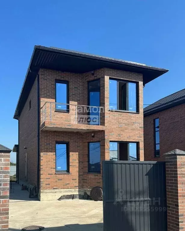 Дом в Краснодарский край, Динской район, Новотитаровская ст-ца ул. ... - Фото 1