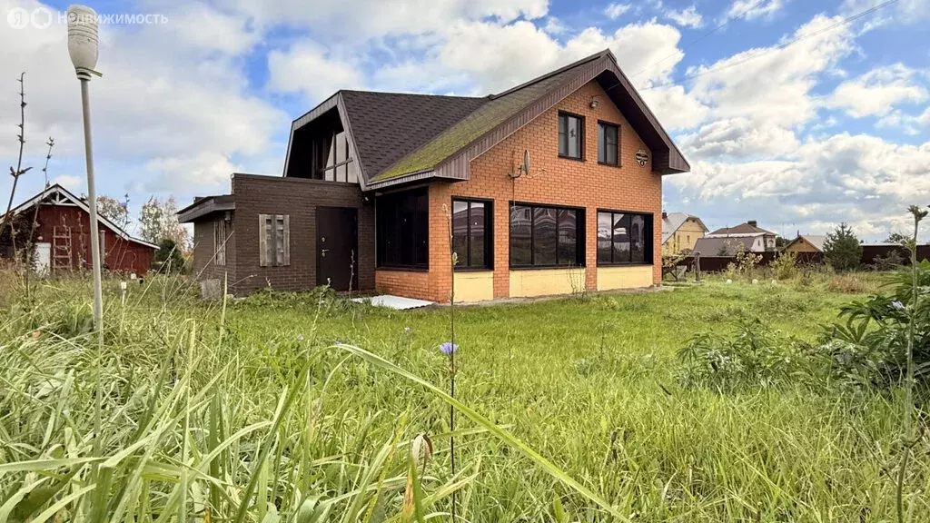 Дом в Киров, улица Героев Чернобыльцев, 4 (182.1 м) - Фото 1