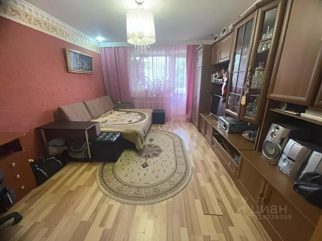 3-к кв. Брянская область, Дятьково Московская ул., 3 (57.7 м) - Фото 0