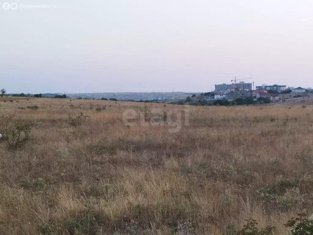 Участок в Симферопольский район, посёлок городского типа Молодёжное ... - Фото 1