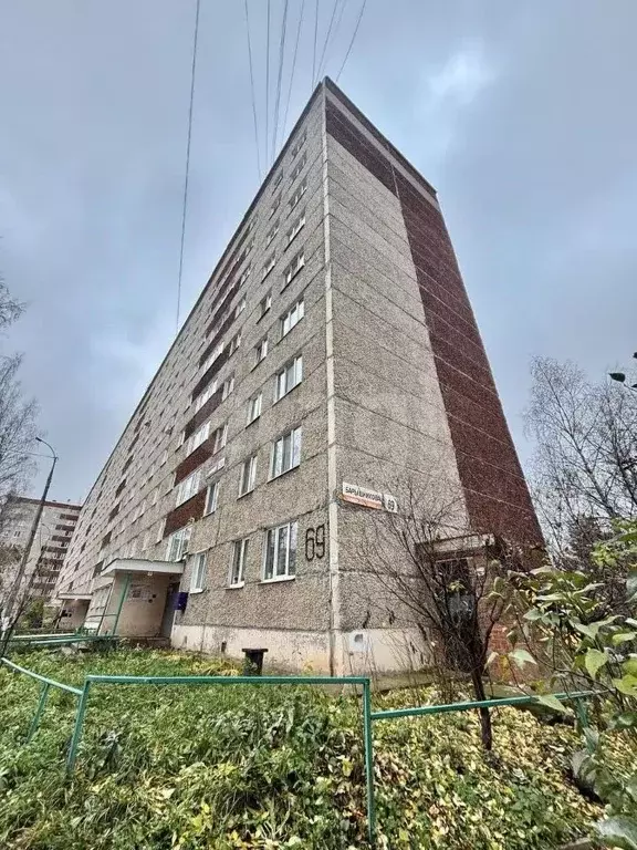 3-к кв. Удмуртия, Ижевск ул. Имени Барышникова, 69 (54.0 м) - Фото 1