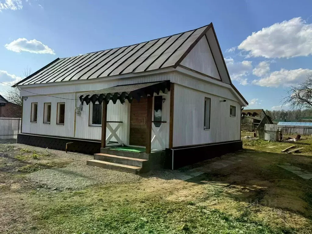 Дом в Калужская область, Дзержинский муниципальный округ, д. Карцово ... - Фото 1