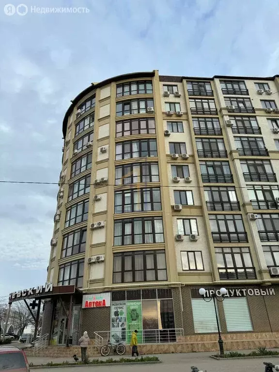 2-комнатная квартира: Евпатория, проспект Победы, 50 (75.4 м) - Фото 1