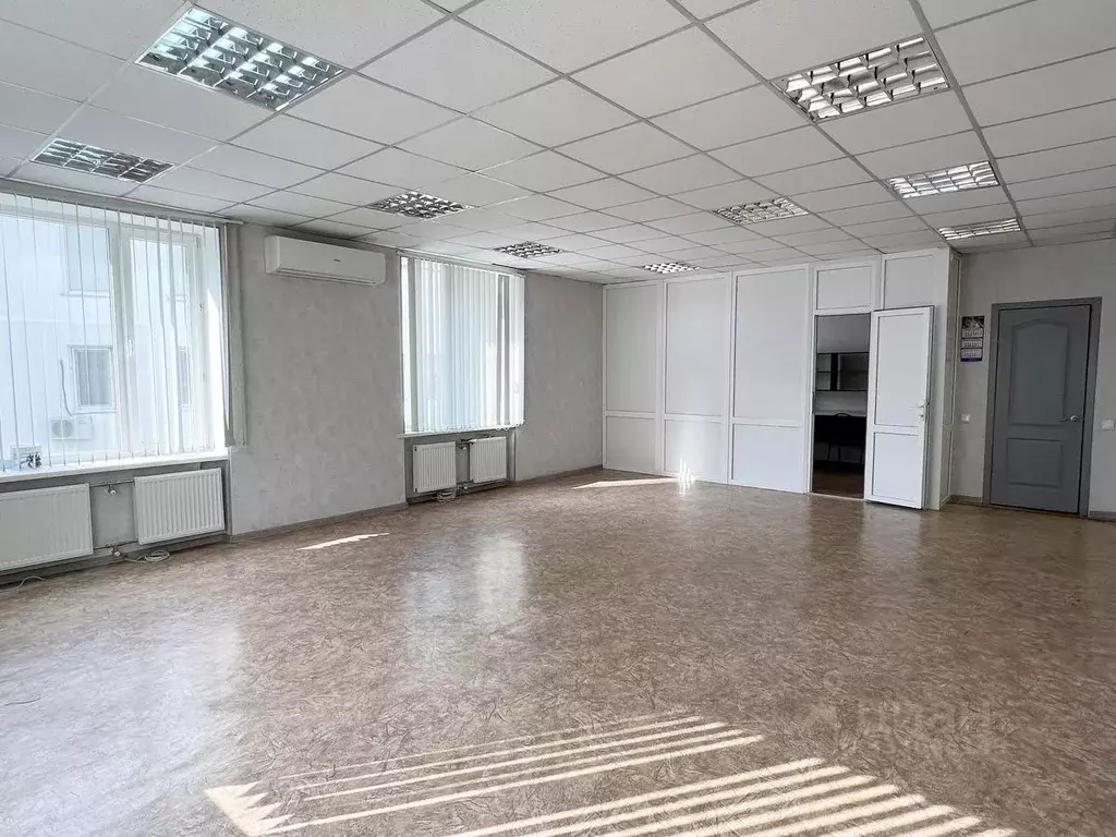Помещение свободного назначения в Крым, Симферополь ул. ... - Фото 2